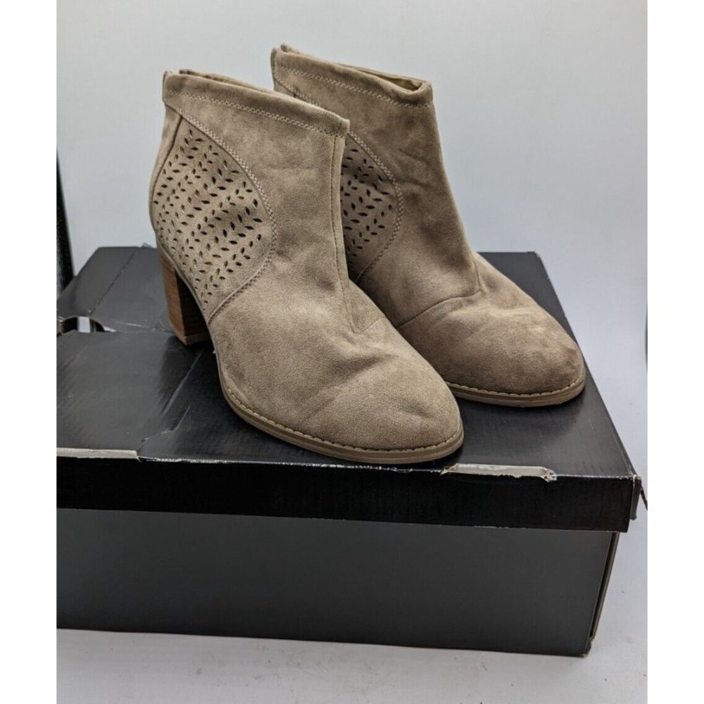 Torrid Ankle Boots Women's 10W Wide Tan Beige 10555579 Chunky Block Heel Booties - Picture 4 of 11